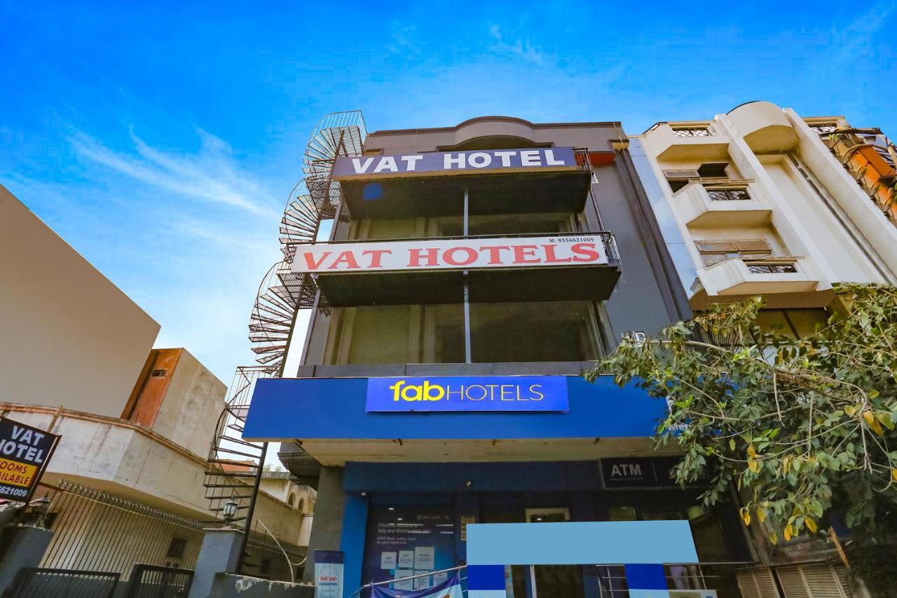 Fabhotel Vat - Meera Bagh Deli Exterior foto